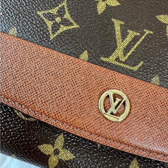 Louis Vuitton Bordeaux 2 way clutch - Picture 6 of 9